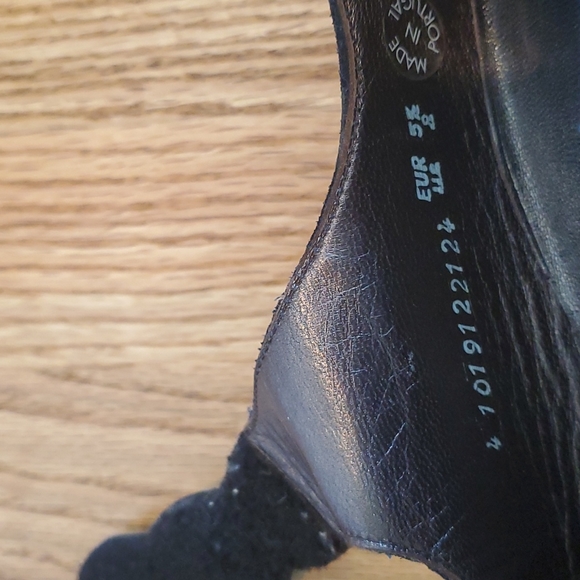 Mephisto Women's Size 8 Suede Flats Shoes - Picture 6 of 9